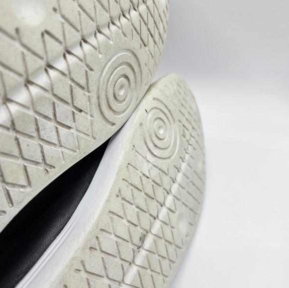 Cole Haan Grand.OS Men’s Size 10.5 B Black Leather Suede Low Top Casual Sneakers - Picture 9 of 10